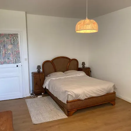 Casa de Férias Charmante Négrondes