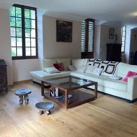 Casa de Férias Charmante Négrondes